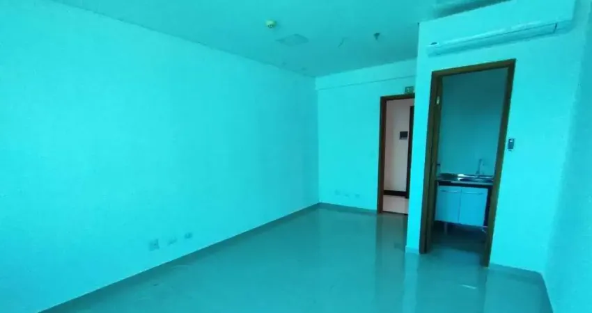 Alugo sala comercial 23m² 1 vaga de garagem jardim maria rosa taboão - sp