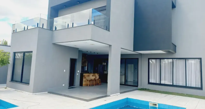 Lindo sobrado em condominio fechado em zona nobre de são jose dos campos.