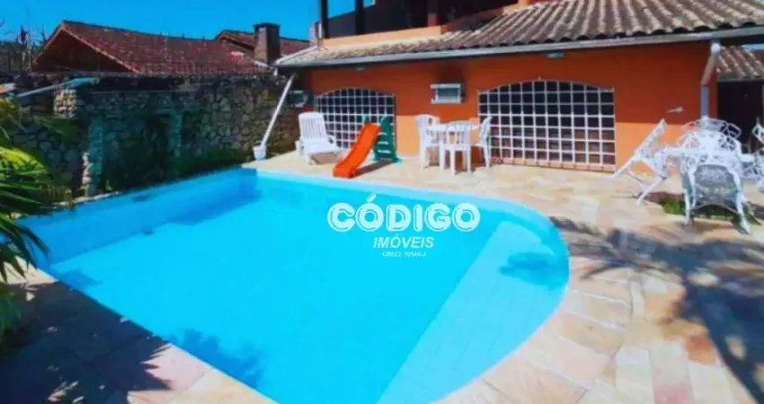 Casa com 4 dormitórios à venda, 260 m² por R$ 1.100.000,00 - Martim de Sa - Caraguatatuba/SP
