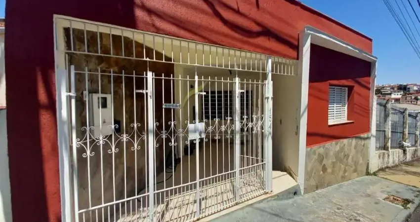 Casa à venda em área comercial (excelente para escritório, consultório ou clínica) , 03 dormitórios