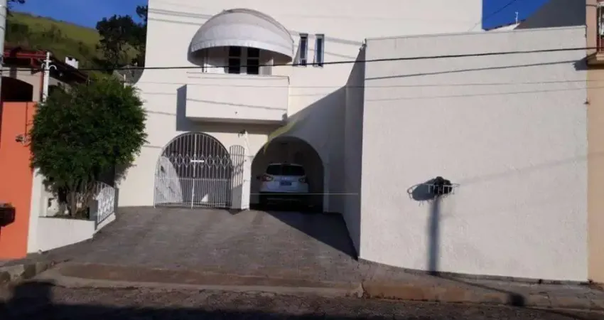 Casa à venda 2 Quartos, 1 Suite, 2 Vagas, área total: 342.65 m², Jardim Alvorada, Piracaia - SP