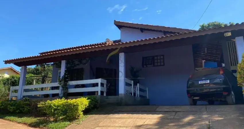 Chácara à venda 2 Quartos, 1 Suíte, 2 Vagas cobertas, área total:900m², Vale do Rio Cachoeira, Pira