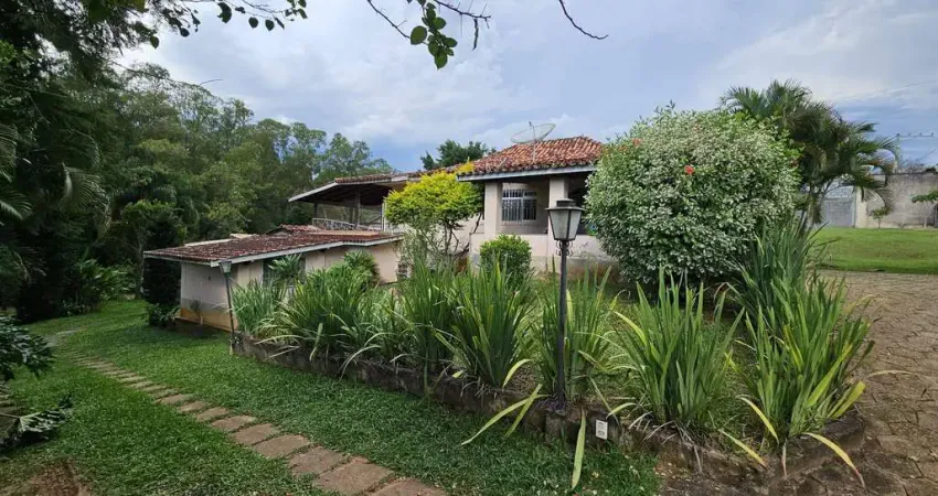 Chácara à venda, Centro, Piracaia, SP | Excelente Oportunidade | Espaço Verde | Quintal Amplo