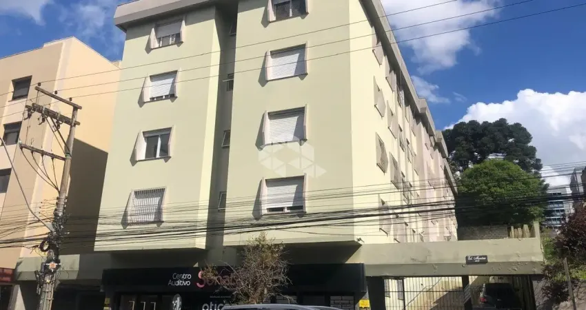 Apartamento com 2 Quartos e 1 box coberto no Centro de Caxias do Sul