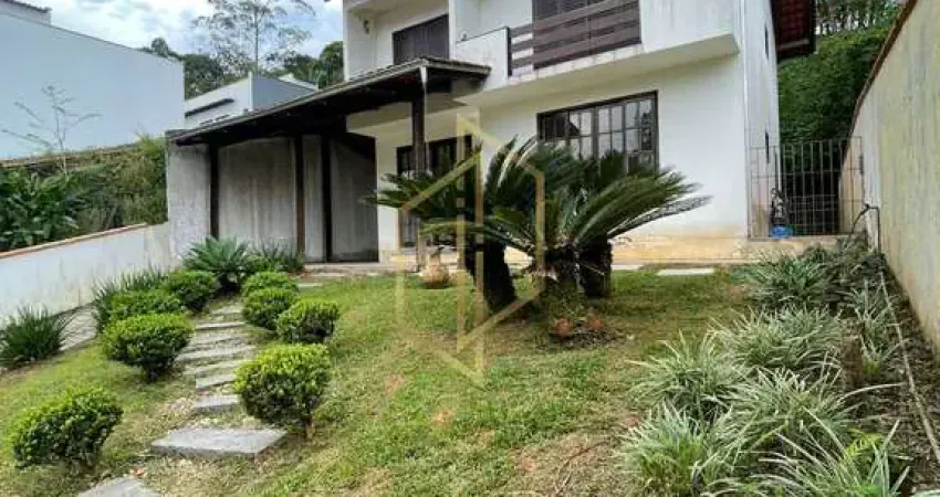 Casa com 3 quartos à venda na Rua Adolfo Brezink, Boa Vista, Joinville