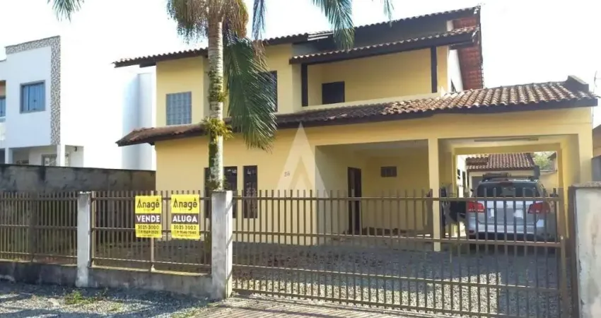 Casa com 4 quartos à venda na Rua Magdalena Tagliaferro, --, Vila Nova, Joinville