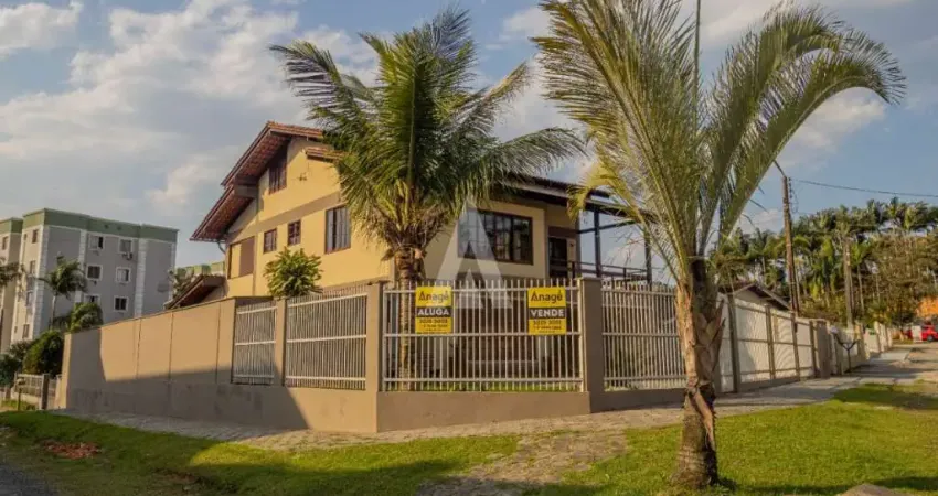 Casa com 4 quartos à venda na Alfredo Rusins, --, Boehmerwald, Joinville