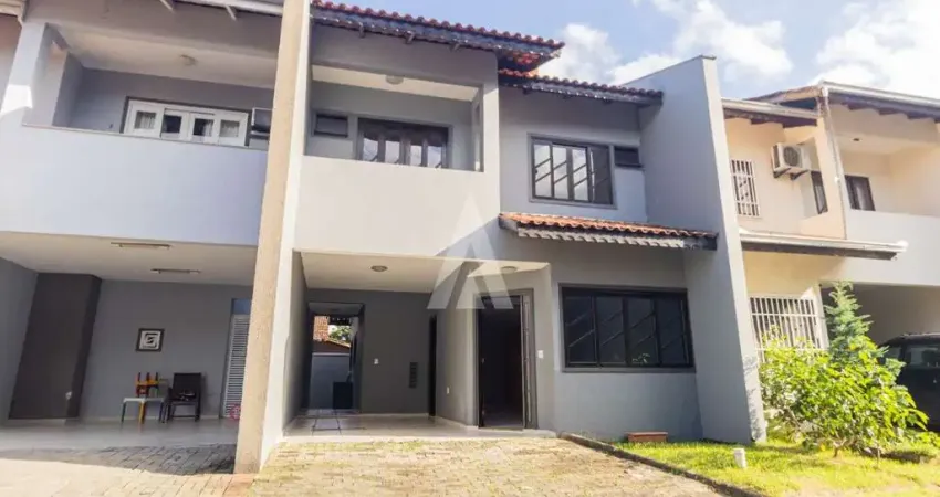 Casa em condomínio fechado com 3 quartos à venda na Rua Siderópolis, --, Saguaçu, Joinville