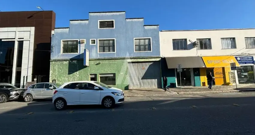Prédio Comercial à venda no bairro Bucarein em Joinville, por R$ 1.500.000.00.