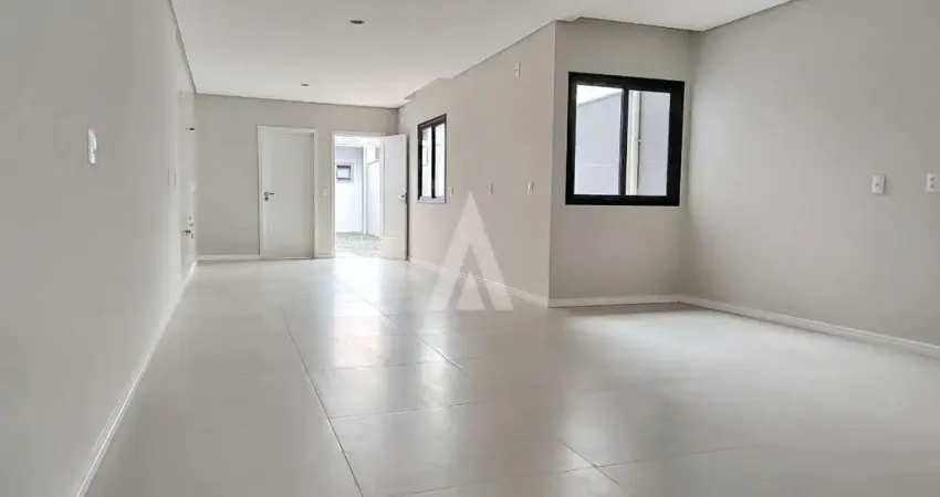 Casa com 3 quartos à venda na Rua Austergilio de Menezes, --, Boa Vista, Joinville