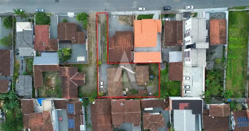 Terreno à venda na Rua Walmor Harger, --, Costa e Silva, Joinville