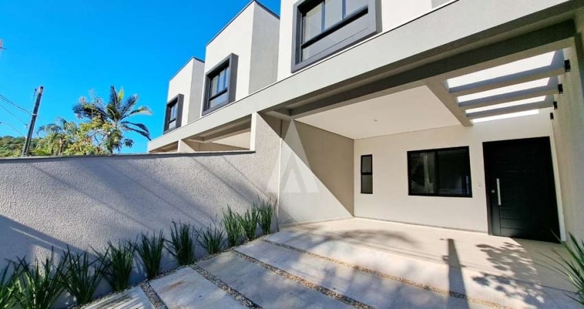 Casa com 3 quartos à venda na Rua Guilherme Berner, --, Santo Antônio, Joinville