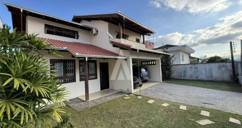 Casa com 3 quartos à venda na Rua Barriga Verde, --, Bom Retiro, Joinville