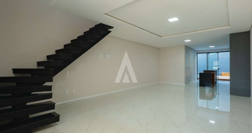 Casa com 3 quartos à venda na Rua Henrique Max Baggenstoss, --, Saguaçu, Joinville