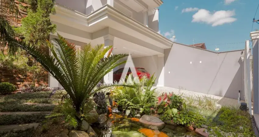 Linda casa com 1 suíte mais 1 demi-suíte (2 quartos) à venda no bairro Bom Retiro em Joinville - SC por R$ 1.490.000,00