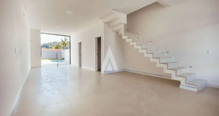 Casa com 3 quartos à venda na Rua Alexandre Humbold, --, Santo Antônio, Joinville