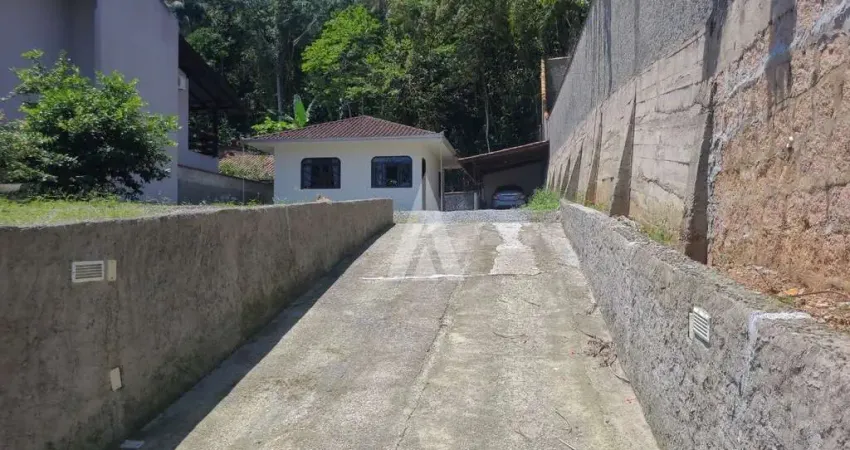 Terreno com casa 1 quarto(s) à venda no bairro iririú em joinville, por r$ 485.000.00.
