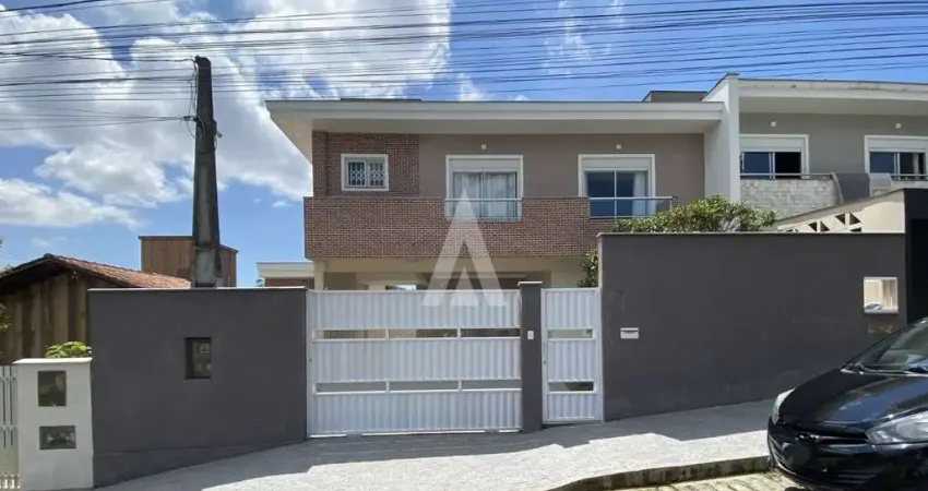 Casa com 4 quartos à venda na Rua Fraiburgo, --, Iririú, Joinville