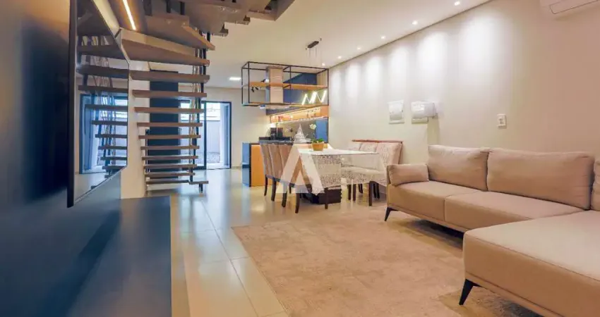 Casa com 3 quartos à venda na Rua Augusto Siedschlag, --, Santo Antônio, Joinville