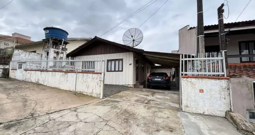 Terreno à venda na Rua Ibirapuera, --, Floresta, Joinville