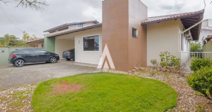 Casa térrea 1 suíte mais 3 quartos à venda no bairro glória em joinville - sc por r$ 1.2500.000,00
