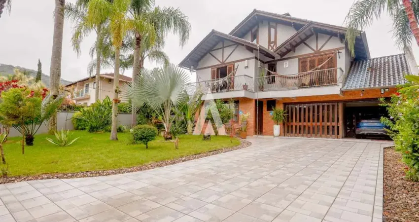 Casa com 1 suíte e 3 quartos à venda no bairro bom retiro em joinville-sc por r$1.700.000,00.