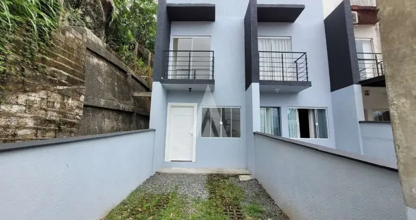 Sobrado geminado com 2 quartos à venda no bairro glória em joinville -sc por r$ 350.000,00.