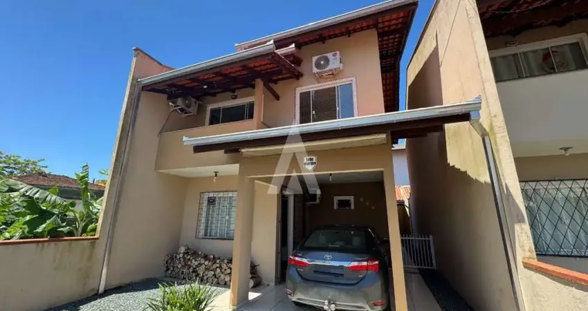 Casa com 1 suíte e 2 quartos à venda no bairro itajuba em barra velha-sc por r$1.200.000,00.