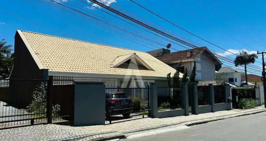 Casa com 1 suíte e 3 quartos à venda no bairro costa e silva em joinville-sc por r$2.500.000,00.