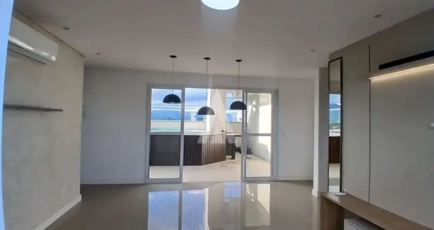 Cobertura com 3 suítes à venda no bairro Santo Antônio em Joinville-SC por R$980.000,00.