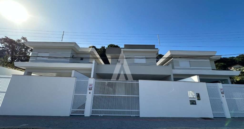 Casa com 4 quartos à venda na Rua Campo Alegre, --, Atiradores, Joinville