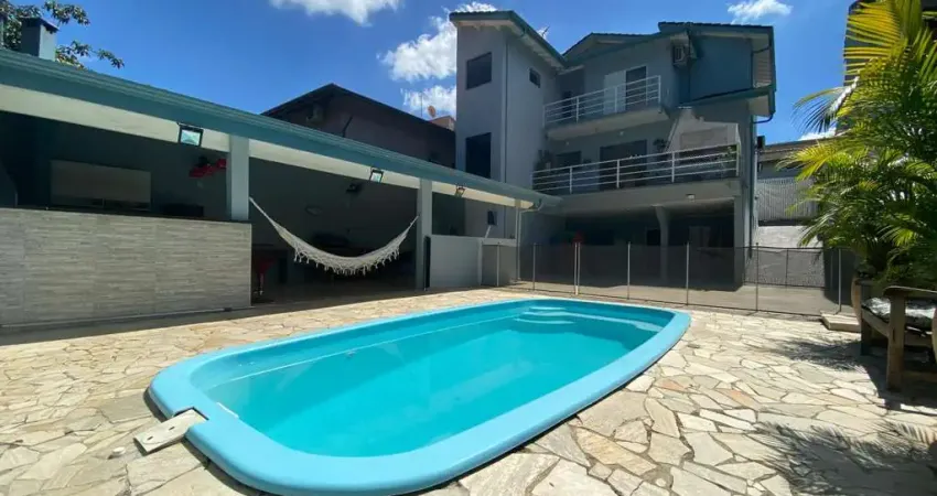 Casa para Venda em Itatiba, Giardino D` Itália, 3 dormitórios, 1 suíte, 5 banheiros, 4 vagas
