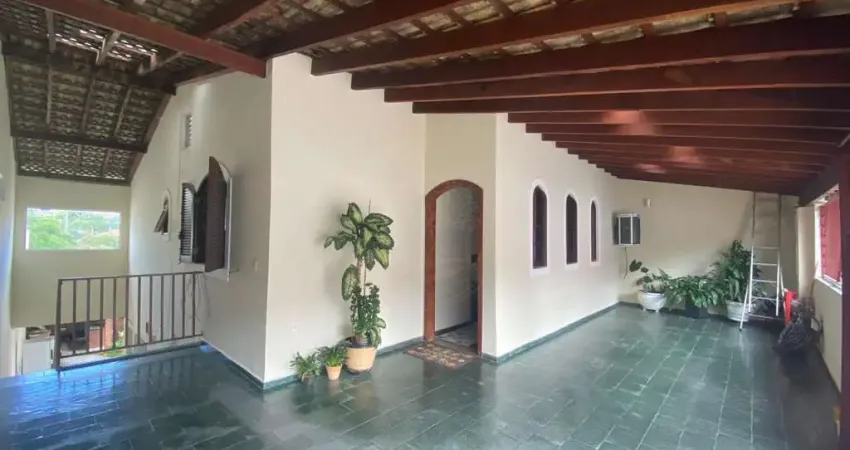 Casa para Venda em Itatiba, Novo Cruzeiro, 3 dormitórios, 1 suíte, 3 banheiros, 2 vagas