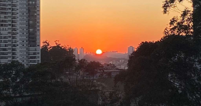 Apartamento com 4 quartos para alugar no Jardim Londrina, São Paulo 