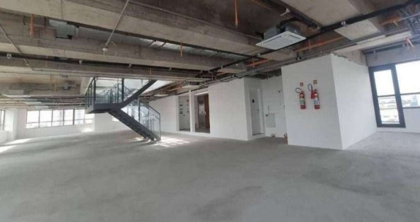 CONJUNTO COMERCIAL COM 440M2, Andares: 06 andares, com 02 conjuntos por andar. 12 vagas, bom local.