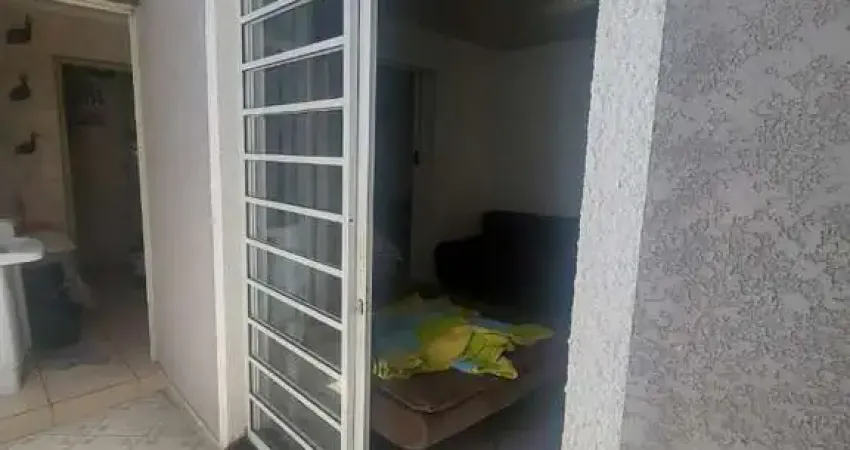 Sobrado à venda no Parque Edu Chaves com 118m² 3 dormitórios 1 suíte 3 banheiros 2 vagas