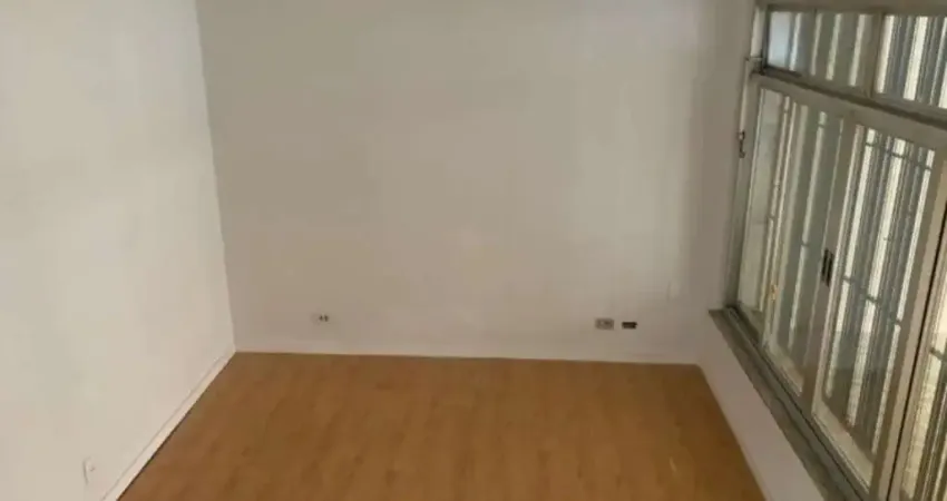 Casa à venda na Vila Gomes Cardim com 150m² 2 dormitórios 2 banheiros 2 vagas