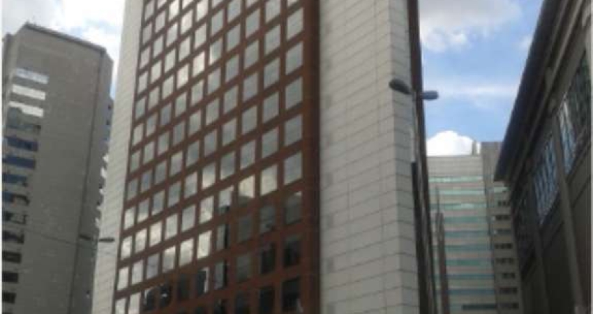 Sala Comercial para Locação na Vila Olímpia, São Paulo-SP: 2 Banheiros, 11 Vagas de Garagem, 373,80 m² de Área.
