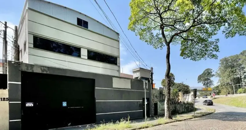 PRÉDIO COMERCIAL / AC 585 m², Km 12 Rod. Raposo Tavares!