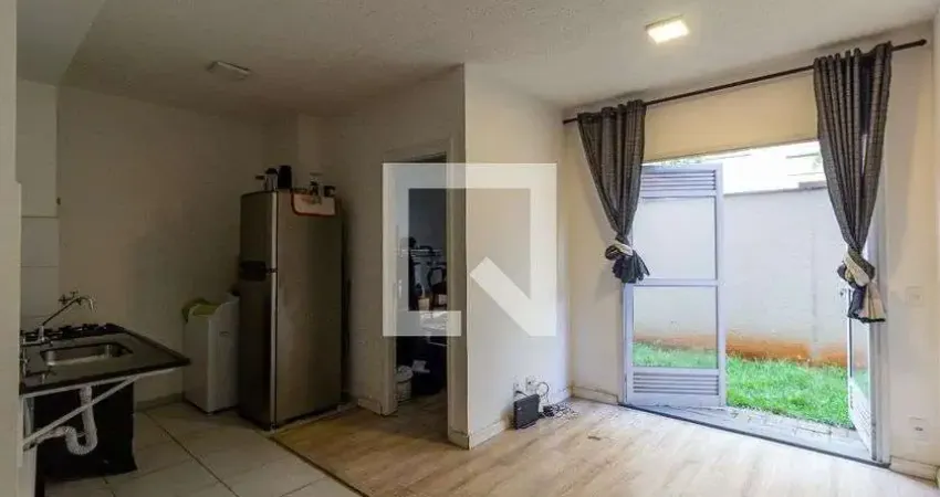 Apartamento com 2 quartos à venda na Avenida Pires do Rio, 4711, Itaquera, São Paulo