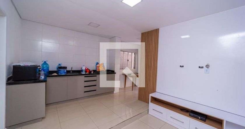 Casa à Venda - Ermelino Matarazzo, 2 Quartos,  75 m2