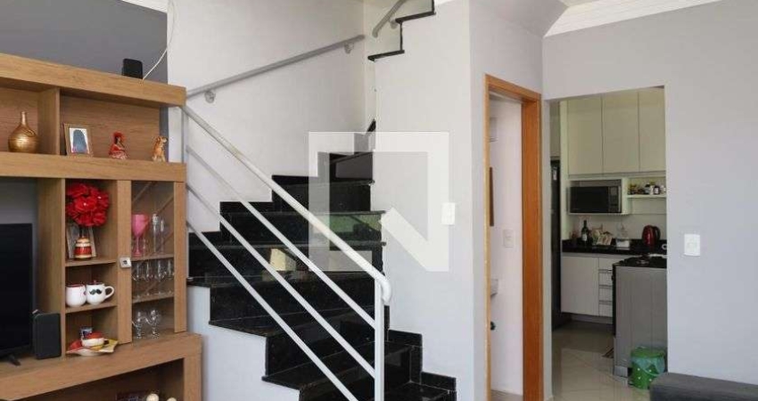 Casa à Venda - Vila Jacuí, 2 Quartos,  67 m2