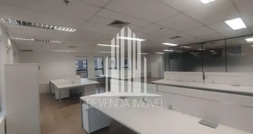 Excelente Oportunidade: Sala Comercial Mobiliada de Alto Padrão em Pinheiros, São Paulo-SP - 1 Sala, 2 Banheiros, 2 Vagas, 120m²!