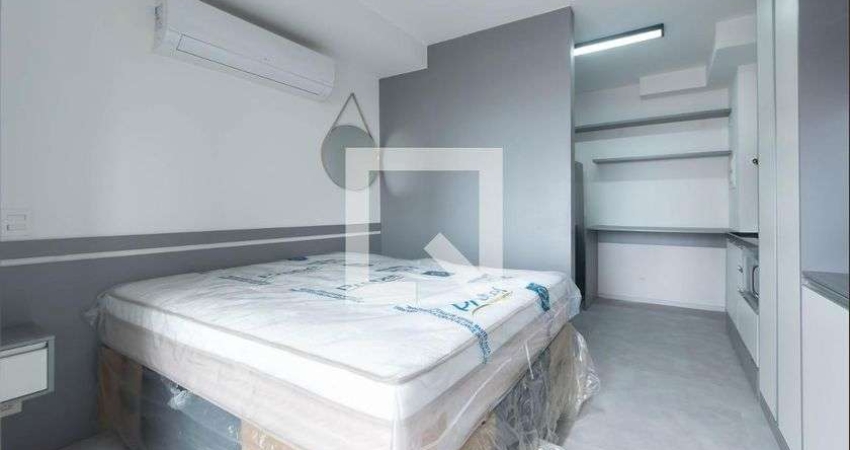 Apartamento à Venda - Bosque da Saúde, 1 Quarto,  28 m2