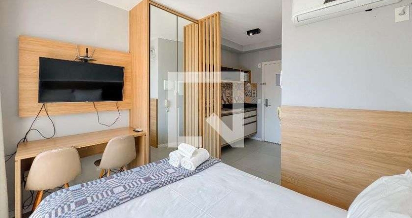 Apartamento à Venda - Liberdade, 1 Quarto,  25 m2