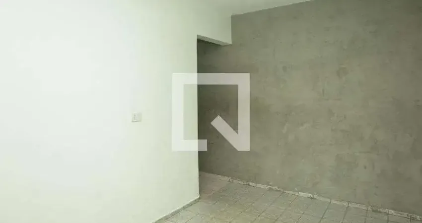 Casa à Venda - Vila Jacuí, 2 Quartos,  60 m2