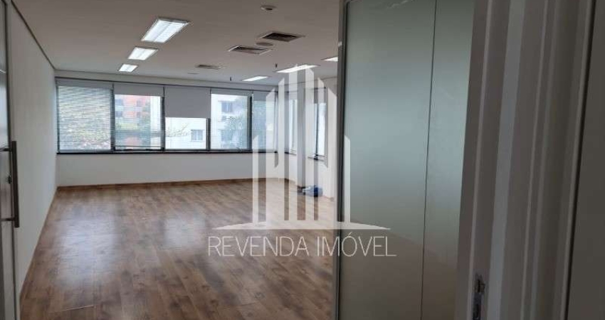 Conjunto Comercial no Itaim Bibi de 1 Sala com 3 Vagas - 100m² para Alugar
