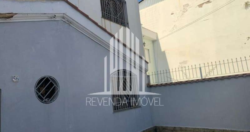 Casa para locação de alto padrão no Pari, São Paulo-SP: 5 quartos, 1 suíte, 2 salas, 3 banheiros, 3 vagas de garagem!
