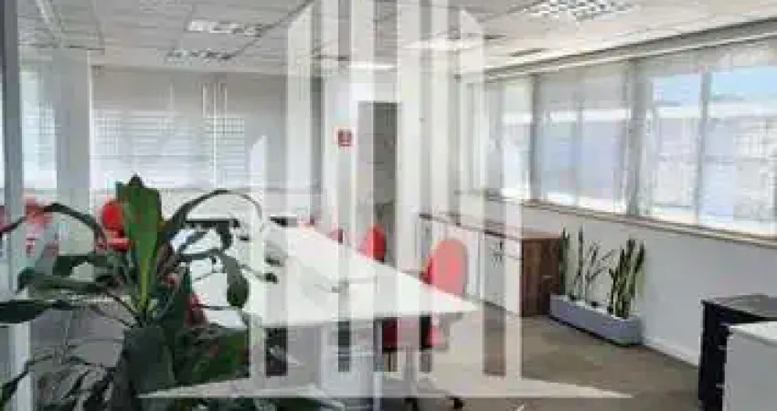 Sala Comercial Espaçosa e Moderna para Locação em Cerqueira César, São Paulo-SP: 3 Banheiros, 5 Vagas de Garagem!