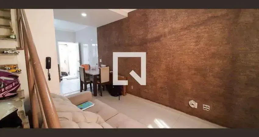 Casa com 2 quartos à venda na Rua Gê Alves de Medeiros, 114, Santa Maria, Osasco